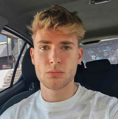 Akos zoekt een Kamer in Breda