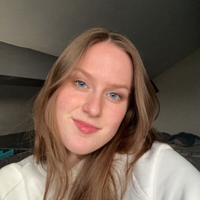 Eva zoekt een Kamer / Appartement / Huurwoning in Breda